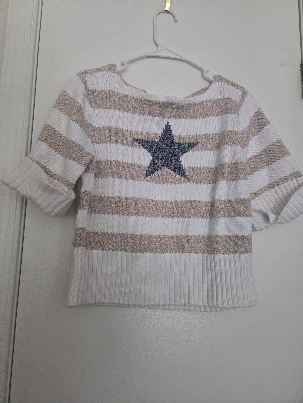 Chic Neutral Striped Knit Top with Star Accent – Size Small/Medium